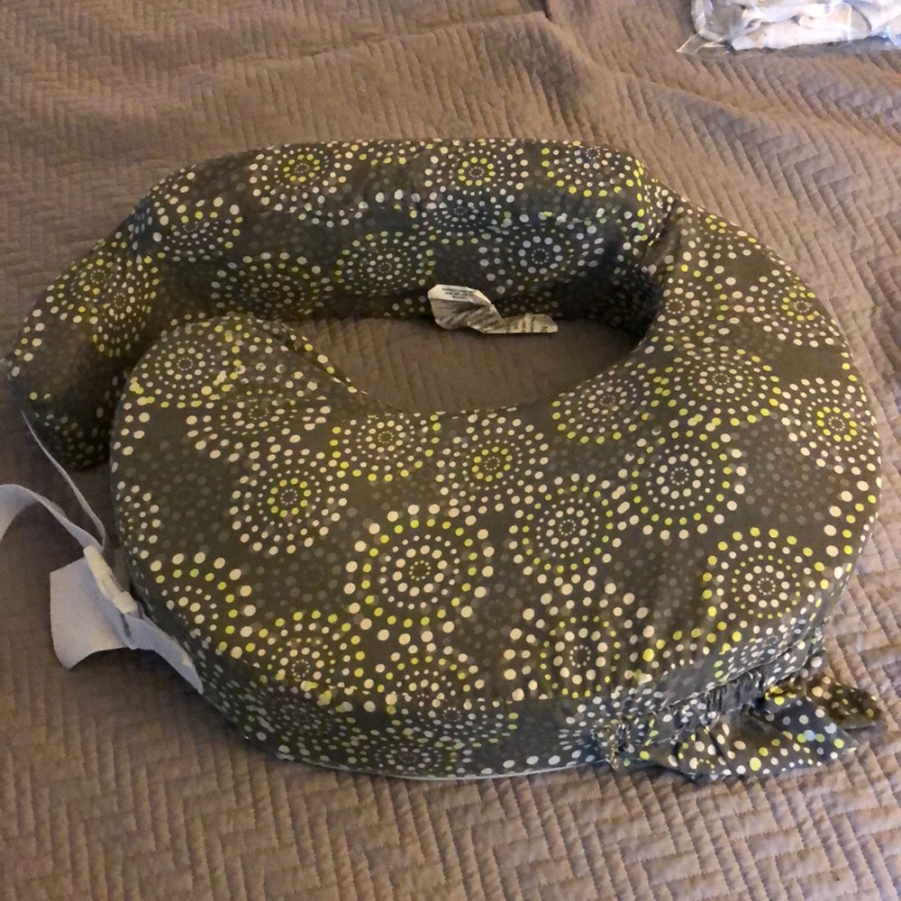 My Brest Friend breastfeeding pillow